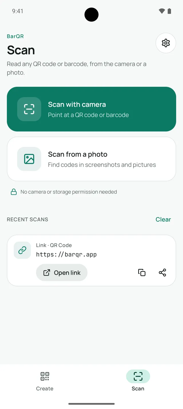 BarQR's Scan tab with camera and photo options
